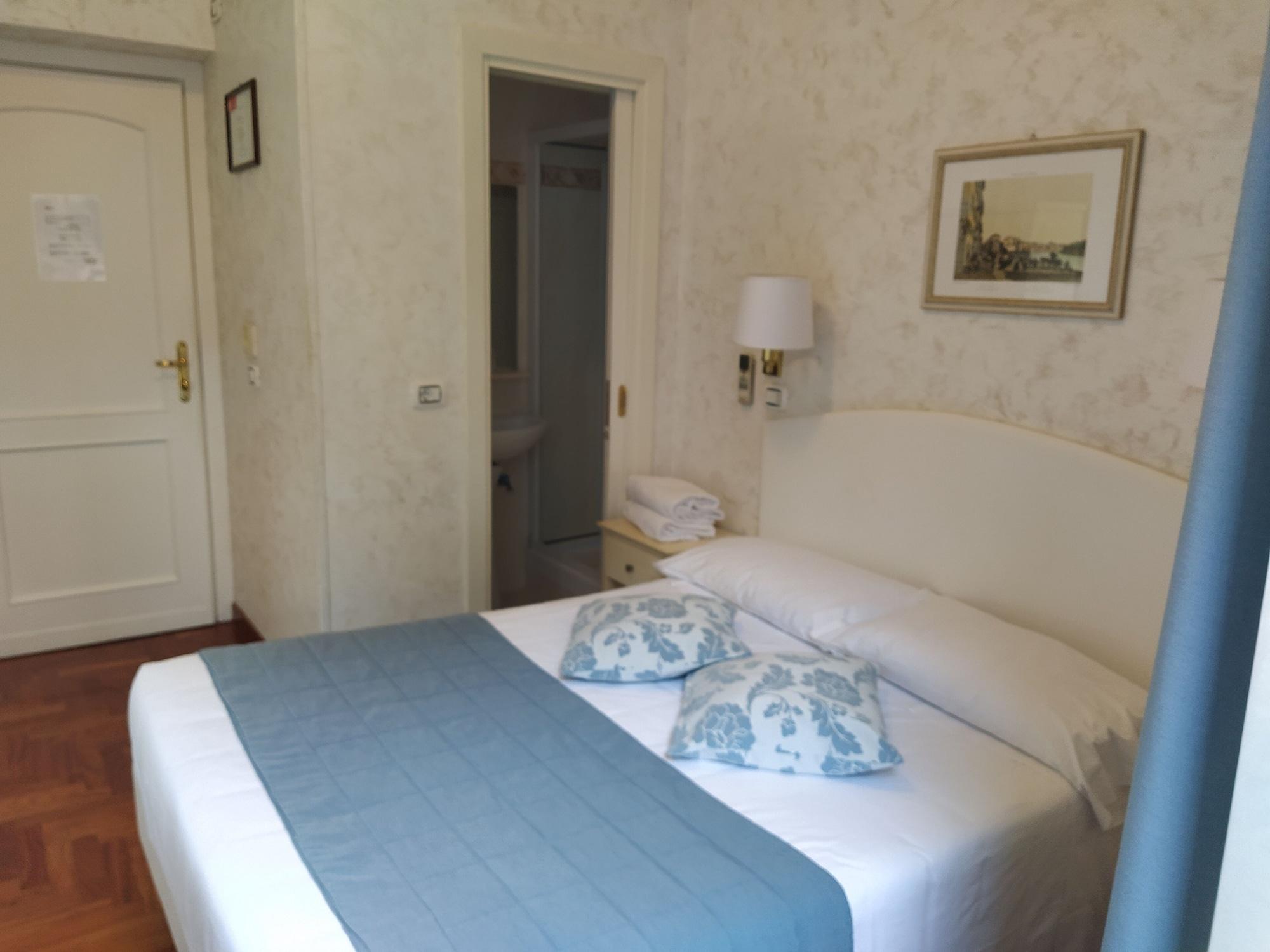 B&B Hotel Roma Italia Viminale Bagian luar foto