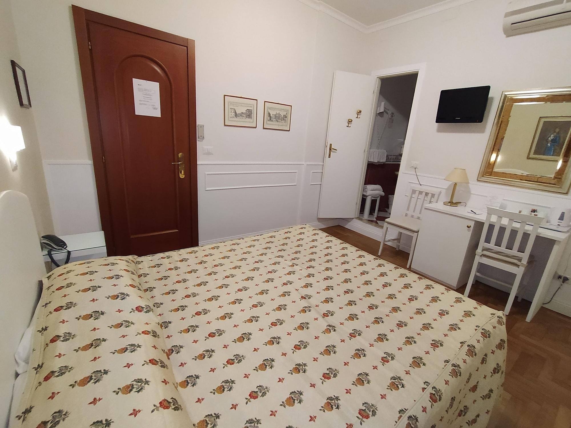 B&B Hotel Roma Italia Viminale Bagian luar foto