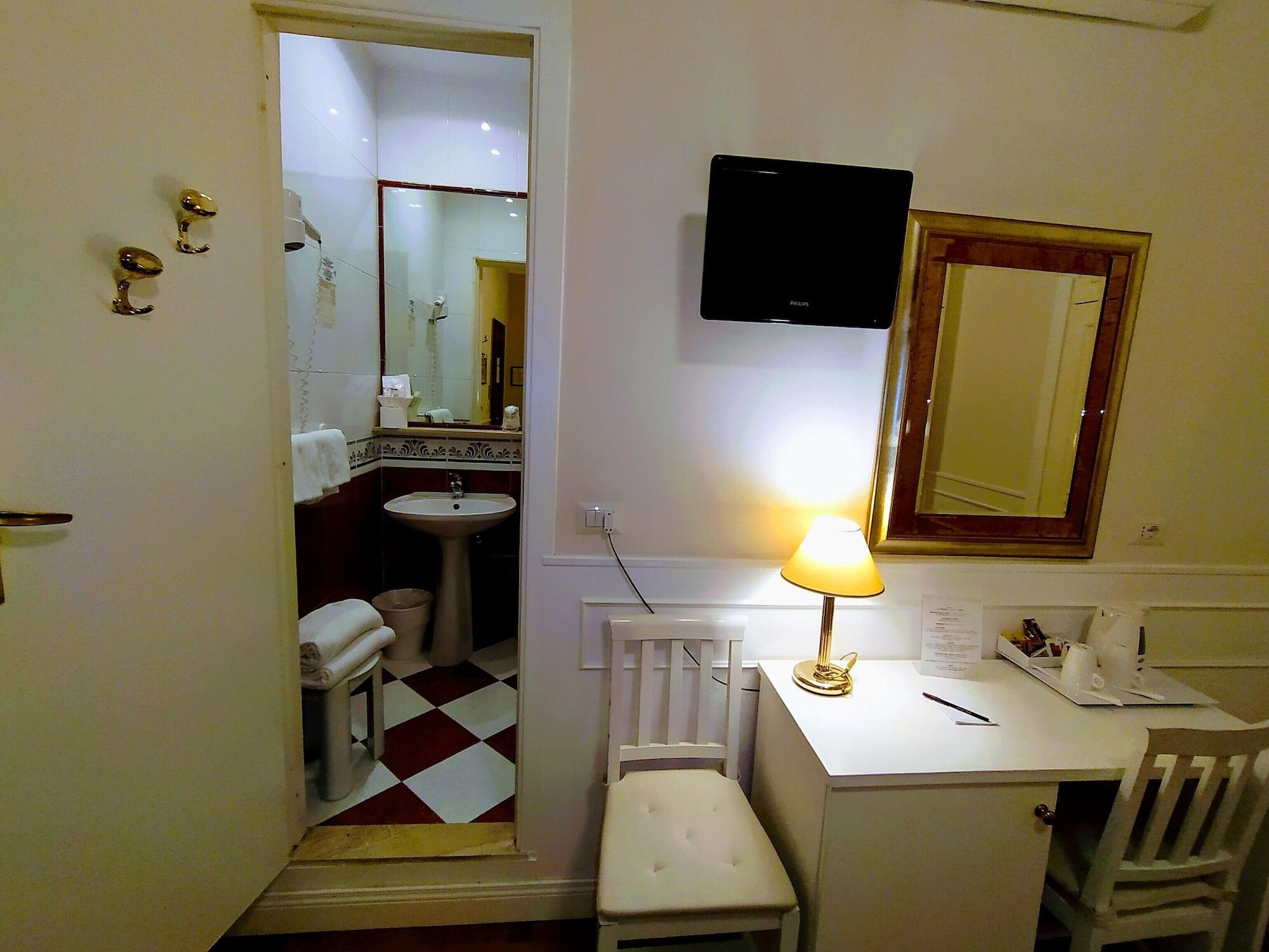 B&B Hotel Roma Italia Viminale Bagian luar foto